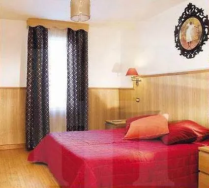 Hotel De La Felicite Paris France